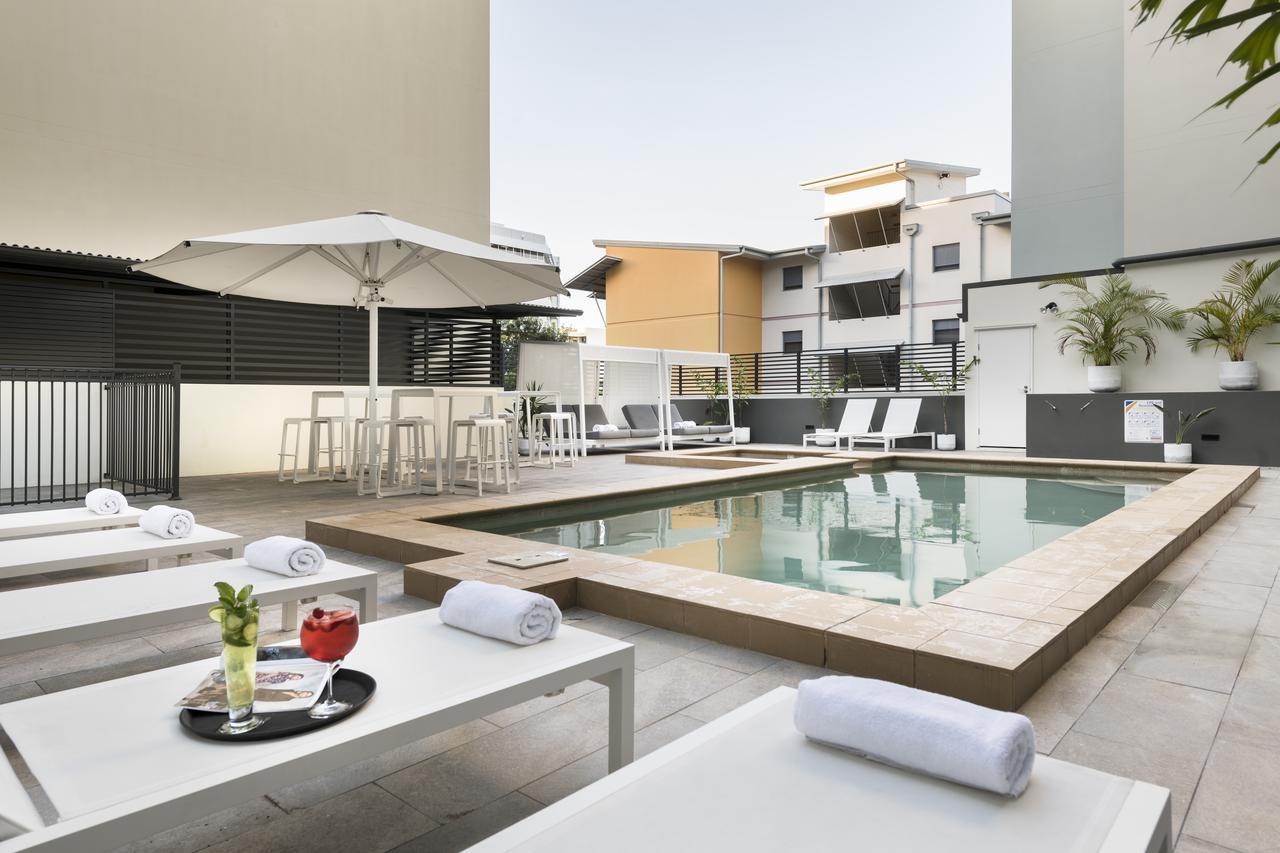 Grand Hotel And Apartments טאונסביל מראה חיצוני תמונה